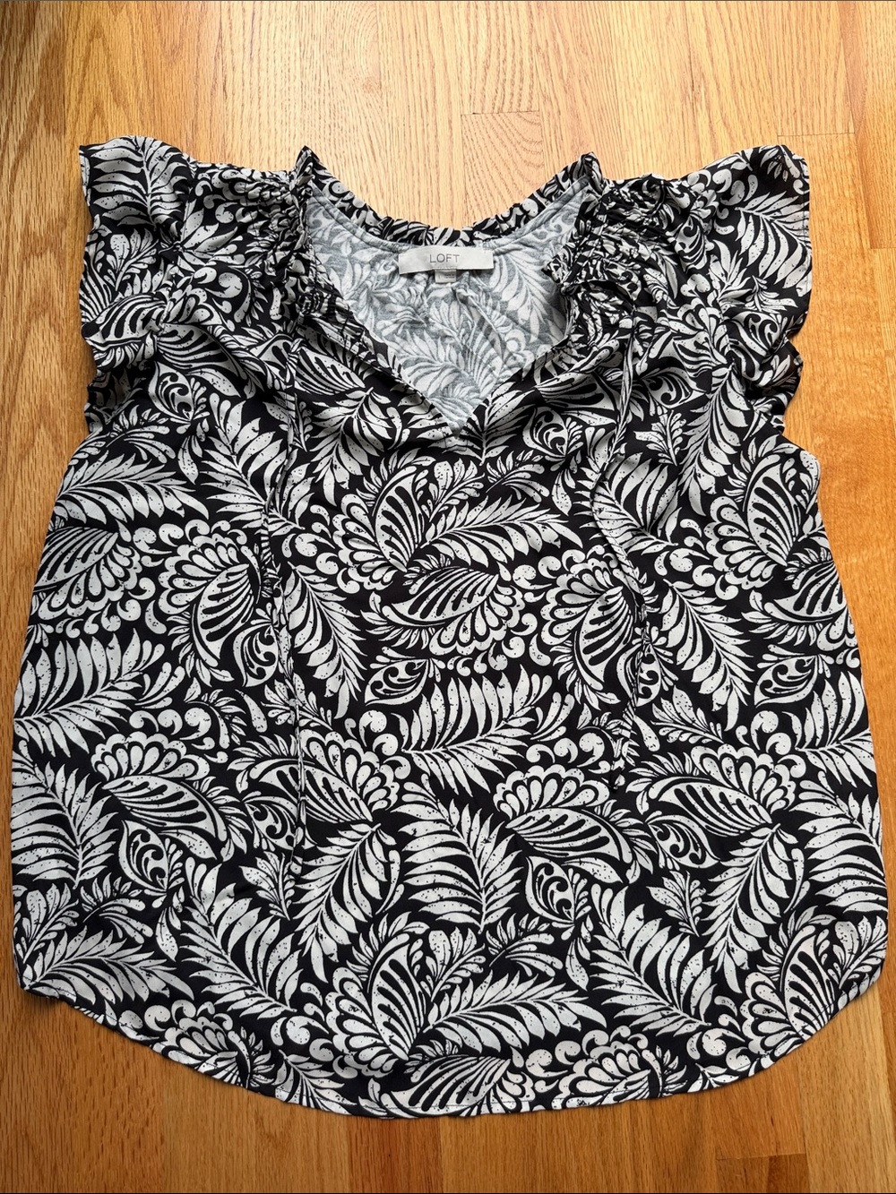 LOFT Black and White Leaf-Print Ruffle Cap-Sleeve Camisole